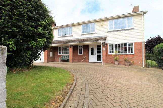 Thumbnail Property for sale in Seaside Avenue, Minster On Sea, Sheerness