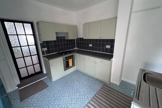 7, McKinley Avenue, Hull photo 3