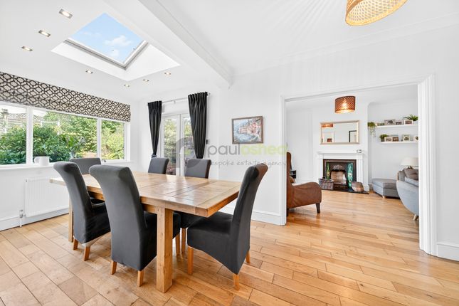 44 Pine Walk, Banstead photo 4