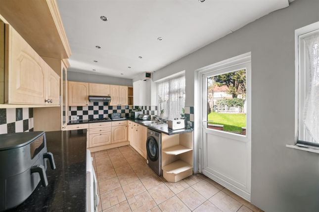 23, Owen Road, Hayes photo 5