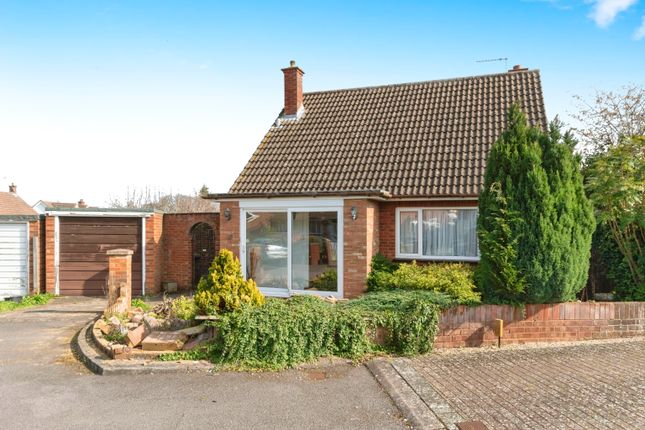 Bungalow for sale in Wellingham Avenue, Hitchin, Hertfordshire