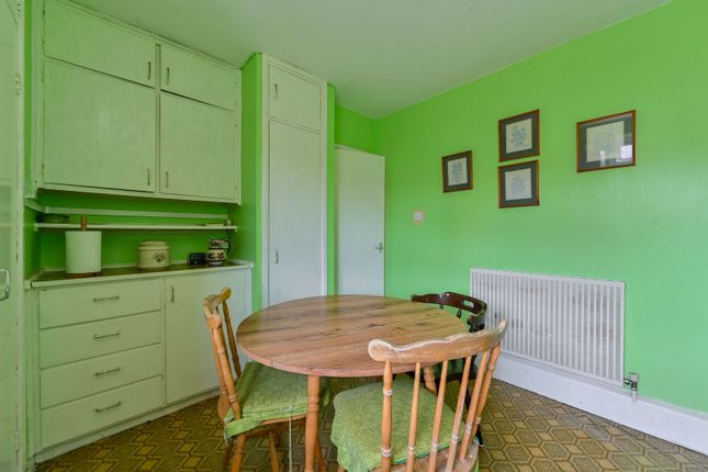 Lindsay Court, Battersea photo 4
