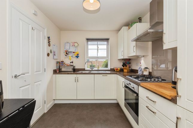 22, Galton Corner, Leighton Buzzard photo 4