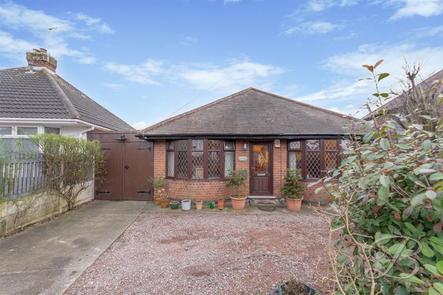 Detached bungalow for sale in Hillsway Crescent, Mansfield