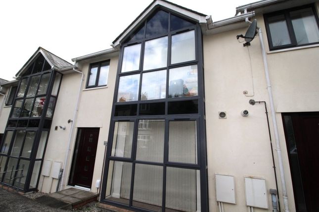 Thumbnail Flat to rent in Woodside, Plymouth, Devon