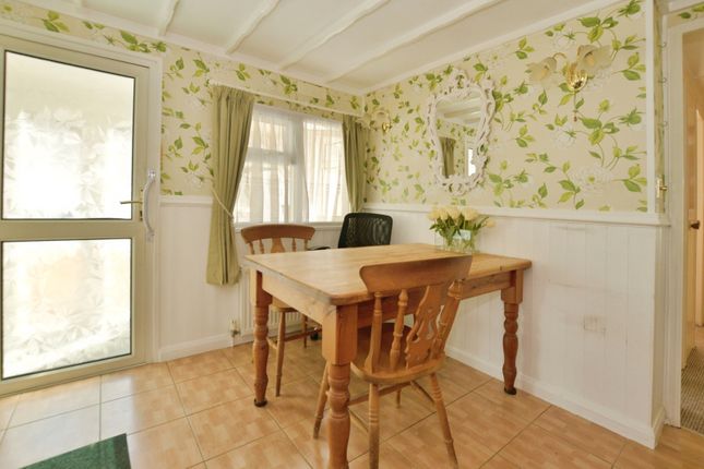 40, Longbeech Park, Charing photo 4