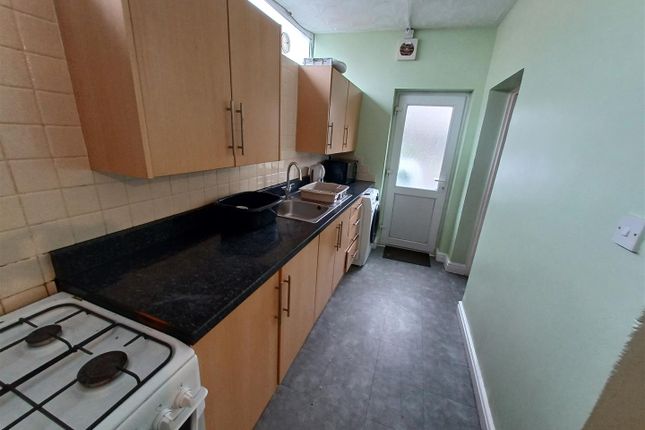 Property to rent in Queen Street, Treforest, Pontypridd