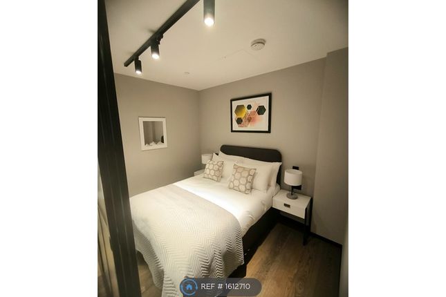 Thumbnail Studio to rent in Stage Apartments, London