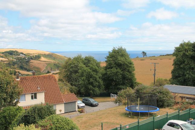 12 Claremont Falls, Killigarth, Looe photo 4