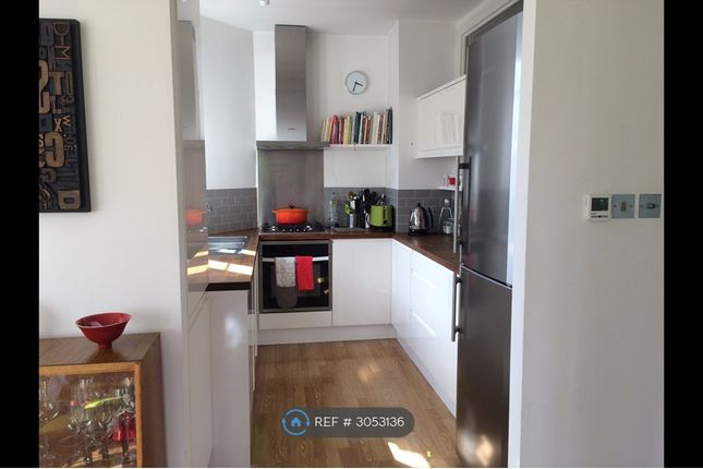 Flat, Riversdale Road, London photo 4