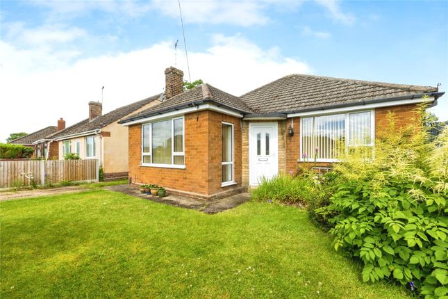 2-bed bungalow on Manor Road, North Hykeham, Lincoln, Lincolnshire LN6, £210,000