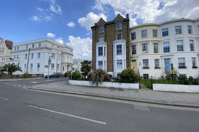 Flat to rent in Central Parade, Herne Bay