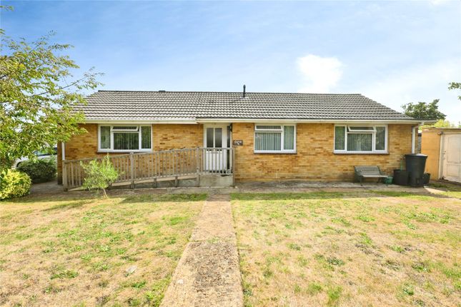 3-bed house on 16, Nicholas Close, Sandown, £300,000