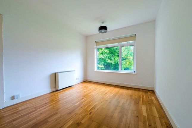 Flat 7, Harwood House, Oxenturn Road, Ashford photo 4