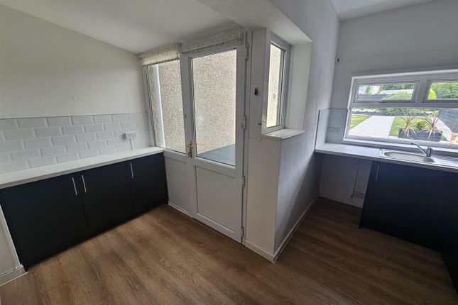 19, Station Road, Newport photo 5