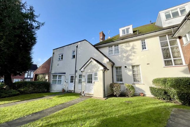 Thumbnail Flat for sale in The Moorings, The Avenue, Bushey WD23.