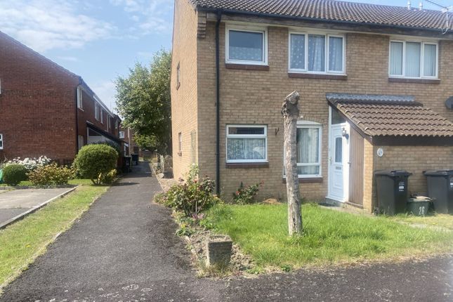 Flat to rent in Stonebridge, Clevedon, Avon