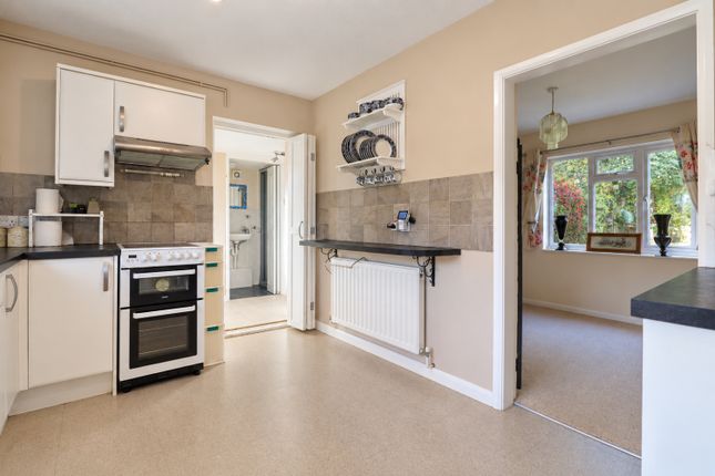 20, BOUGHTON AVENUE, BROMLEY photo 3