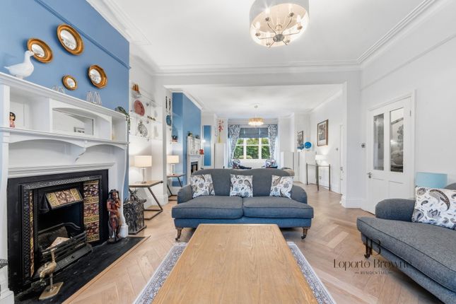 21, Stanley Gardens, London photo 4