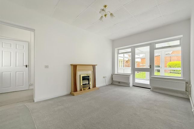 32, Hillside, Heath Road, Newmarket photo 4