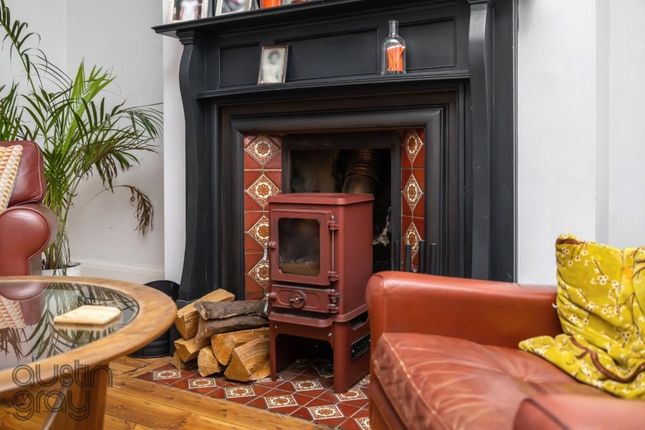Montefiore Road, 24-029.Jpg