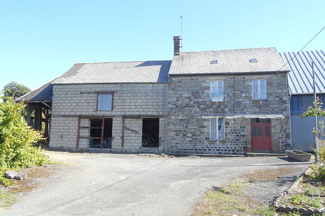 Thumbnail Farmhouse for sale in Barenton, Basse-Normandie, 50720, France