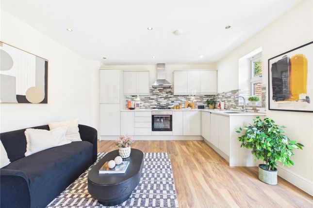 Flat 2 Button Lodge, 46, Stainforth Road, Walthamstow photo 3