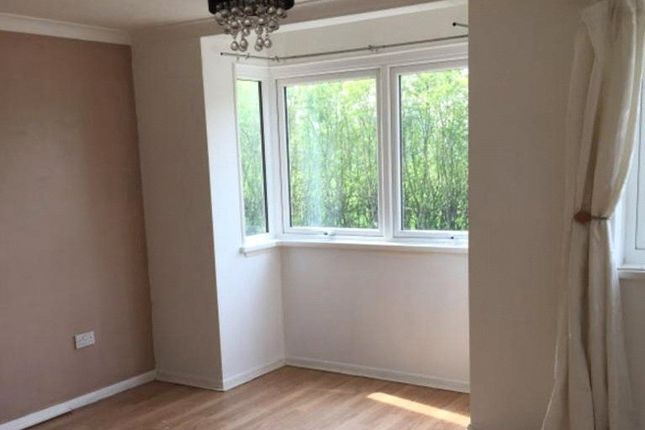 Flat for sale in Poyle Road, Colnbrook, Slough, Berkshire