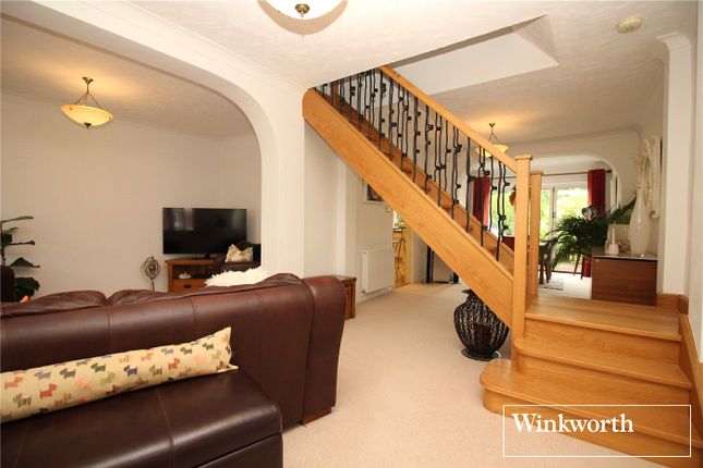 39, Drayton Road, Hertfordshire photo 4