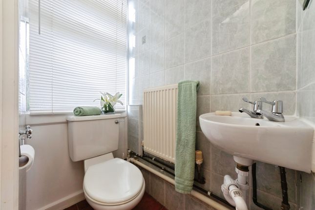 24, Holcombe Road, West Midlands photo 4