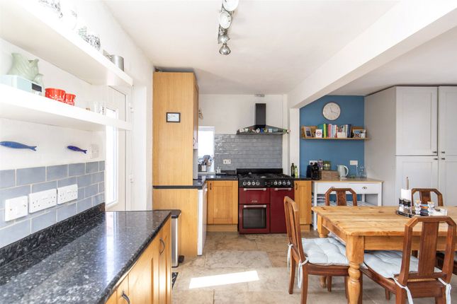 74, Sylvan Way, Bristol photo 4