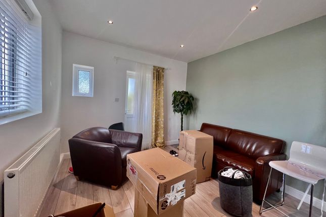 24a, Bond Road, SOUTHAMPTON photo 3