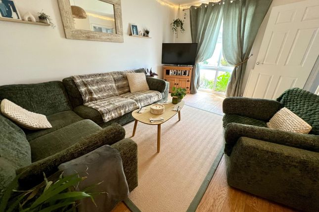 25, Borlase Crescent, St. Austell photo 4