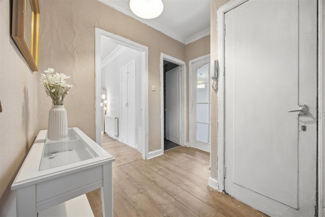 53, Clober Road, Glasgow photo 4