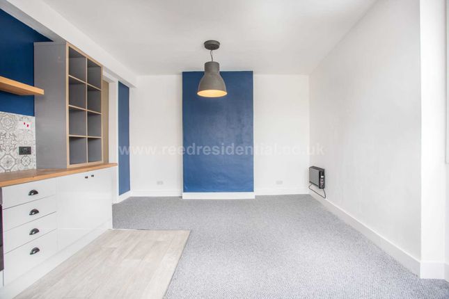 London Road, Westcliff On Sea photo 3