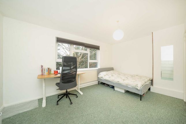 Flat for sale in Acre Road, Kingston Upon Thames
