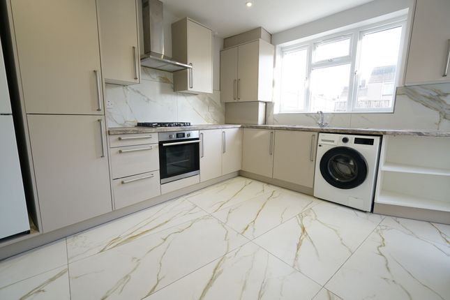 44 Gipsy Lane, Grays photo 2