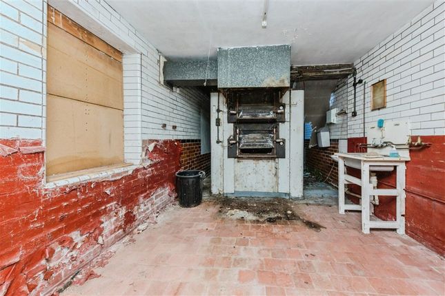 The Heath Bakery, Heath Road, UTTOXETER photo 4