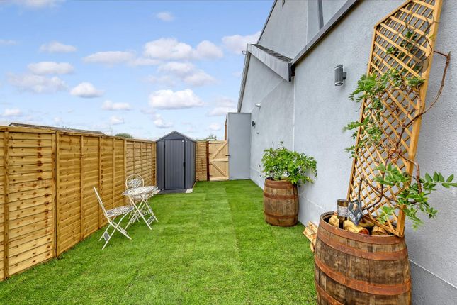 Semi-detached bungalow for sale in Highland Road, Nazeing, Waltham Abbey