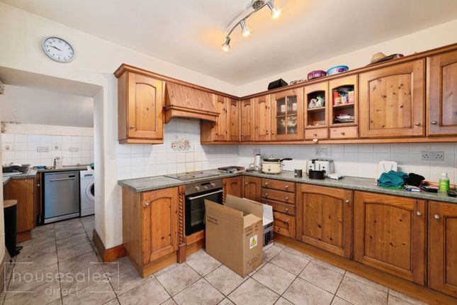 Heol Wepner, Llanelli photo 3