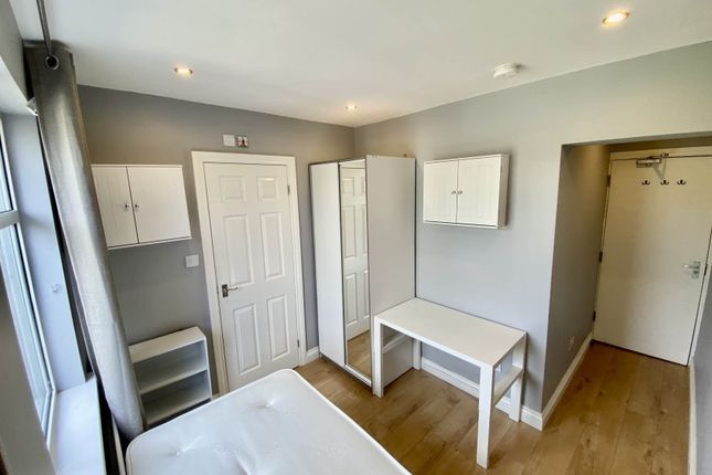 Thumbnail Semi-detached house to rent in Broadlands Rd, Southampton