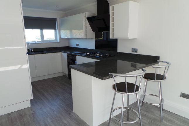 Thumbnail Flat to rent in Templewood Road, Hadleigh