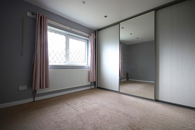 8, Stretton Way, Handforth, Wilmslow photo 4