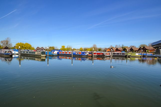Houseboat for sale in Mill Road, Buckden, St. Neots