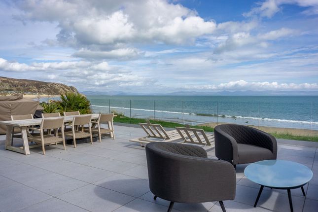 D29 The Warren, Pwllheli photo 4