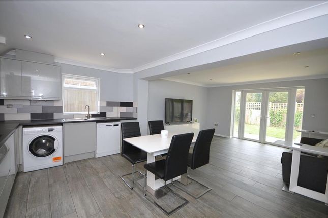 29, Nichols Way, Raunds photo 3