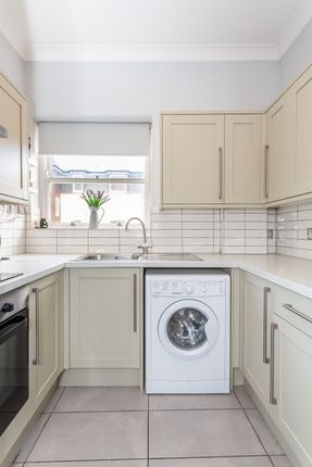 Flat for sale in Marine Parade, Brighton