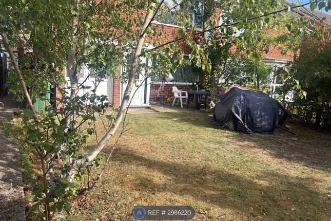 Ingram Avenue, Aylesbury photo 3