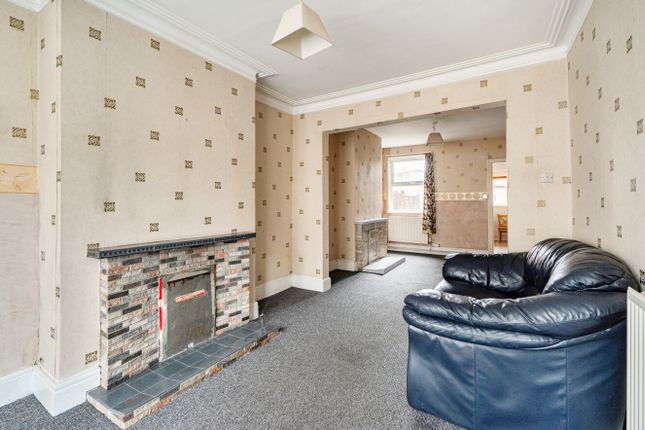 4, Surrey Road, Berkshire photo 2