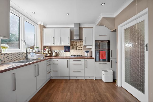 1, Elmcroft Avenue, London photo 5